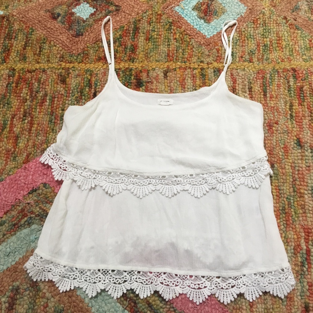 White layered tank top lace